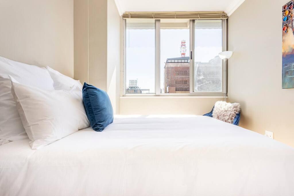 Perspectives On Roeland Apartment Kapstadt