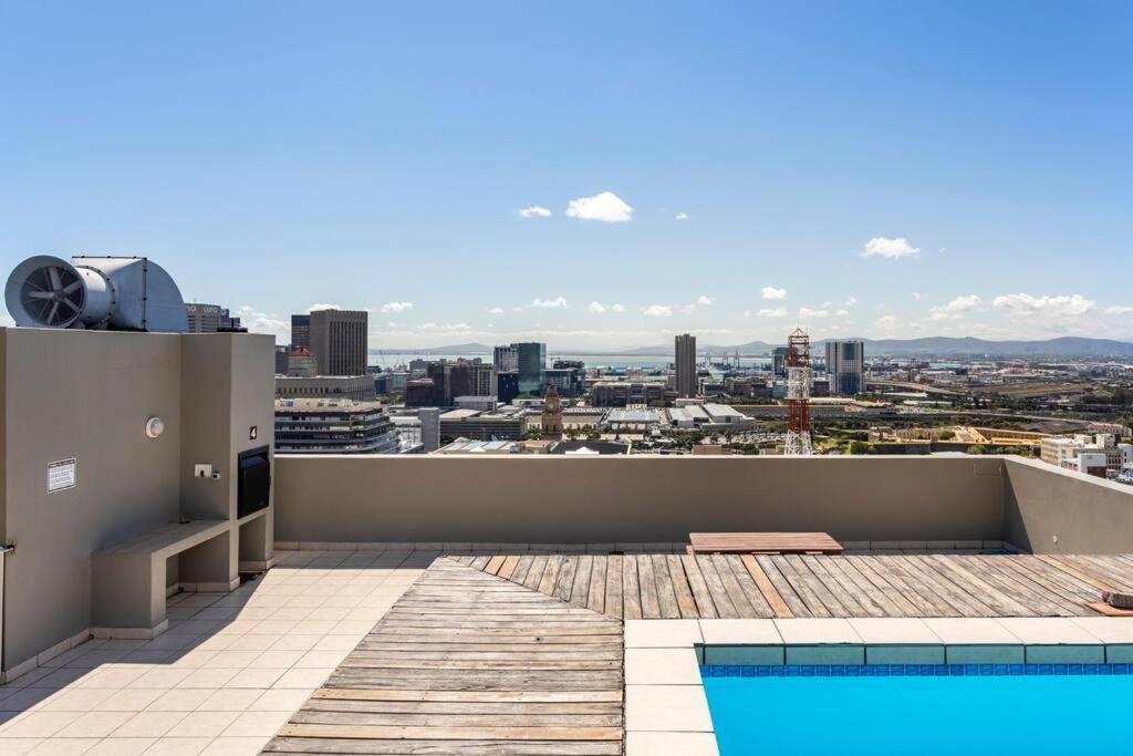 Perspectives On Roeland Apartment Kapstadt